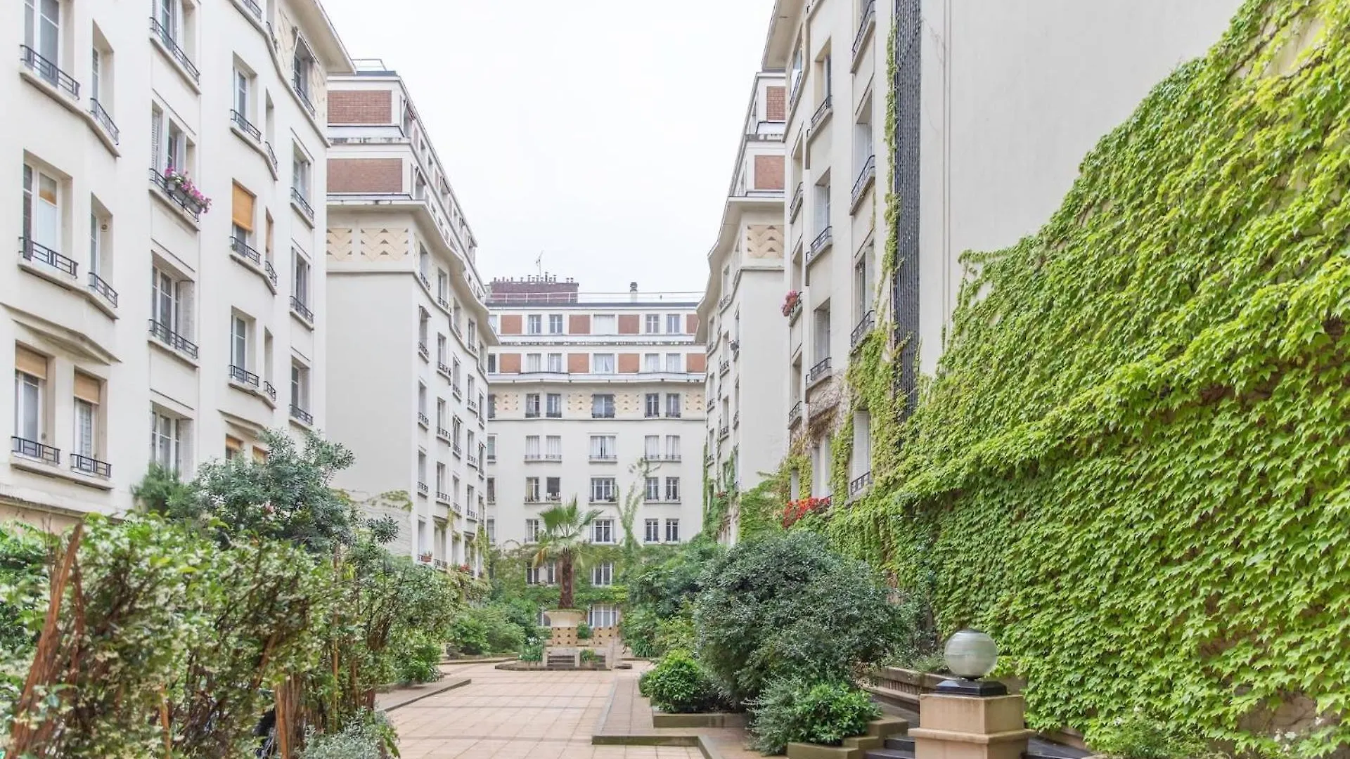 Enchanting Paris Apartment