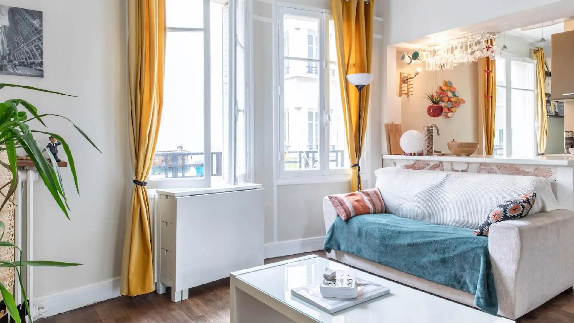 Enchanting Paris Apartment